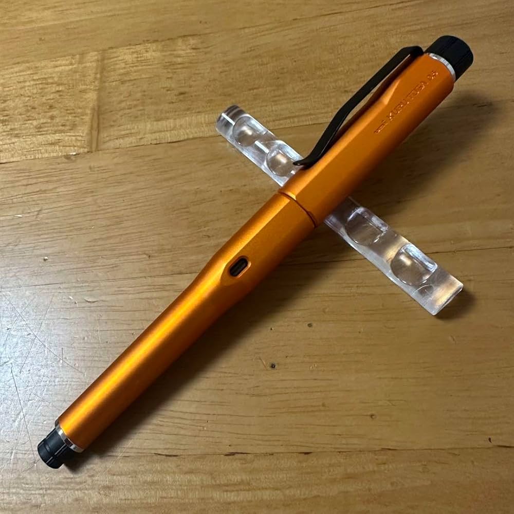 三菱鉛筆 クルトガ ダイブ 0.5mm トワイライトオレンジ 三菱鉛筆
