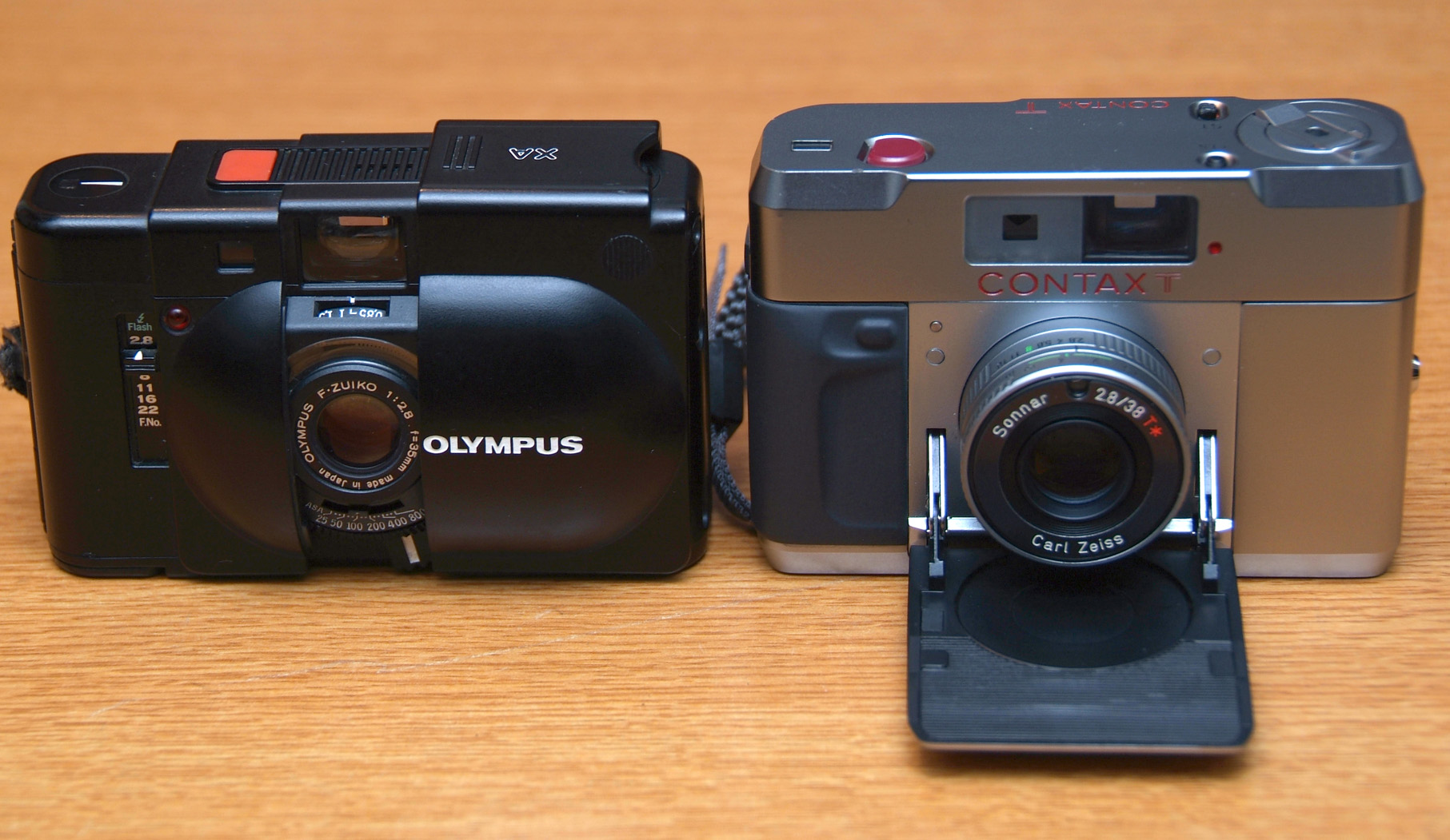 CONTAX T