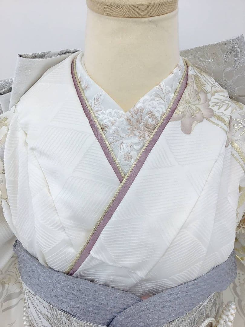 白地 金銀彩加工の上品な梅と菊の振袖フルセット