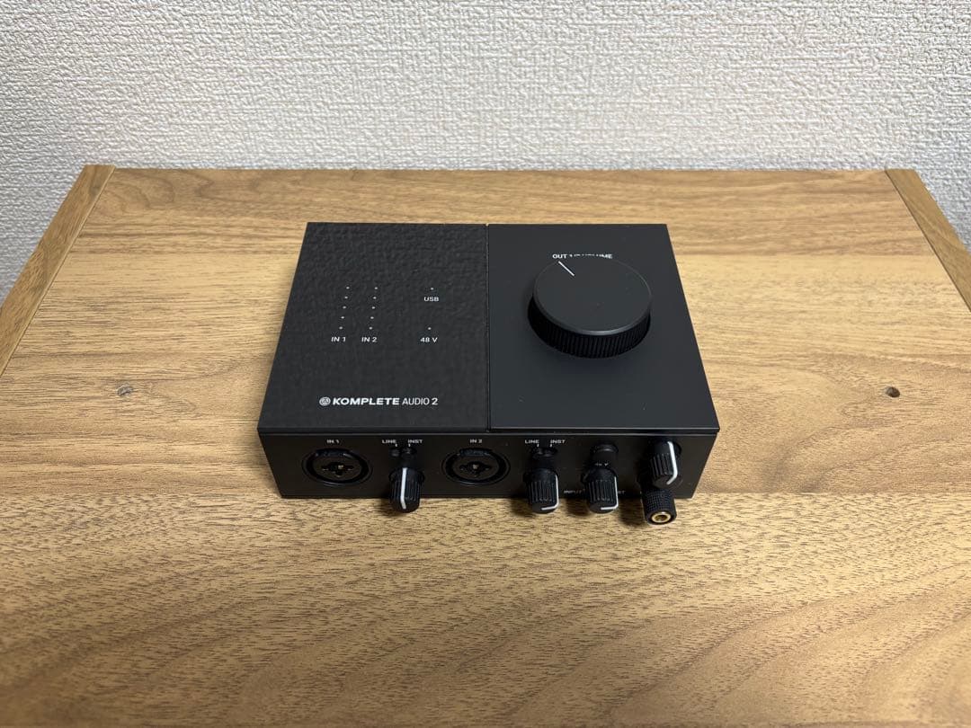 KOMPLETE AUDIO 2（付属プラグインなし、オマケ付き） Komplete Audio 1 / Audio 2 : Audio Interfaces | Komplete