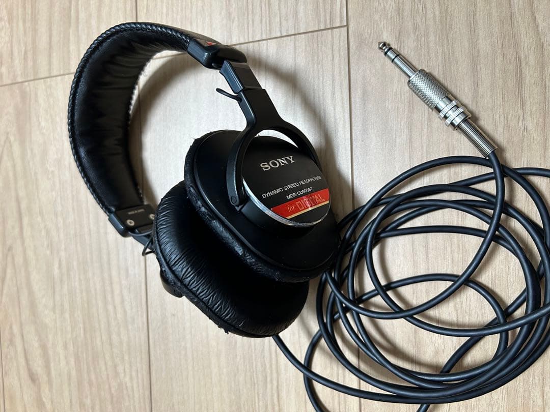 は*ん様 SONY MDR-CD900ST SONY MDR-CD900ST 密閉型プロ用モニターヘッドホン 定番 人気 音楽制作
