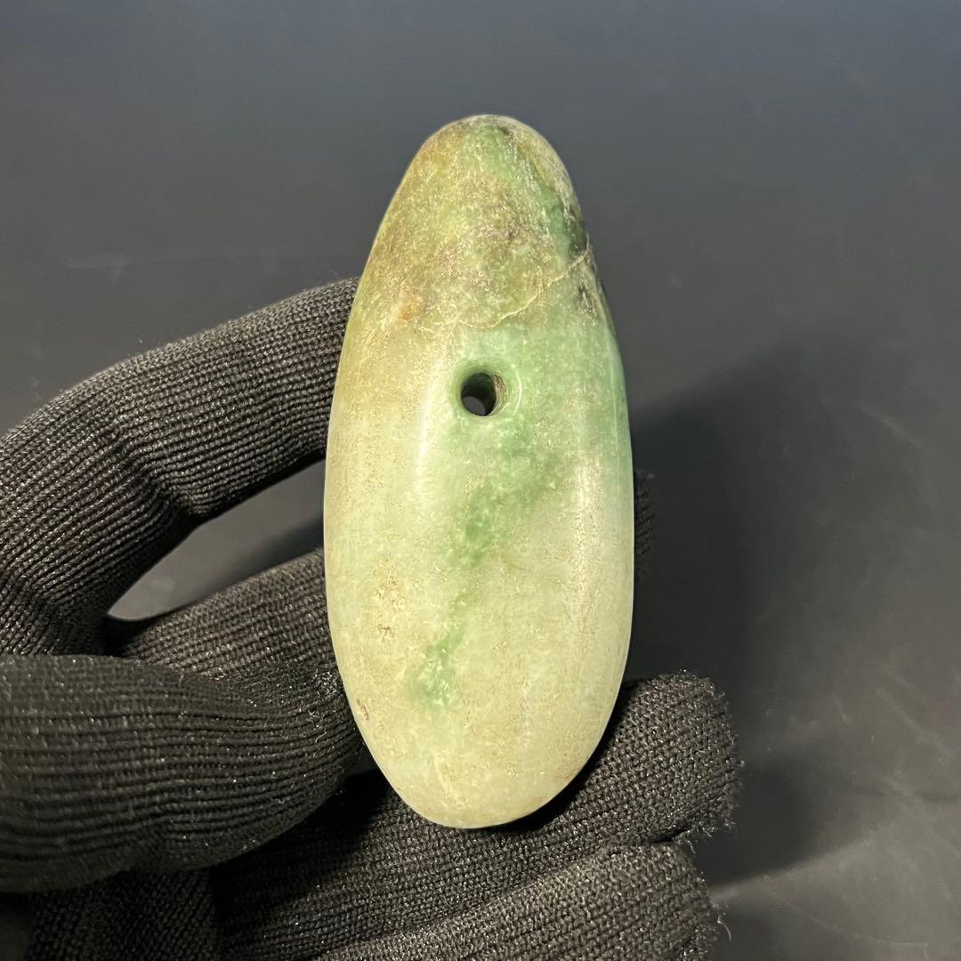 ◎縄文 本翡翠 大珠 呪術具◎ 祭祀具 硬玉 重量143g ◎ 古美術 庵々 数珠 真言宗仕立 女性用 印度翡翠八寸（5mm玉）利休梵天房 — 仏壇