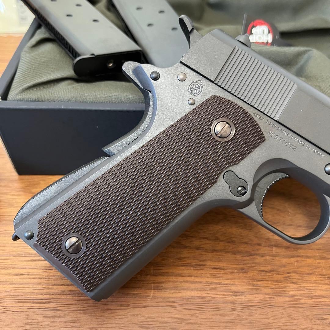 極美品 東京マルイ M1911A1 ガスガン 予備マガジン付き ガバメント