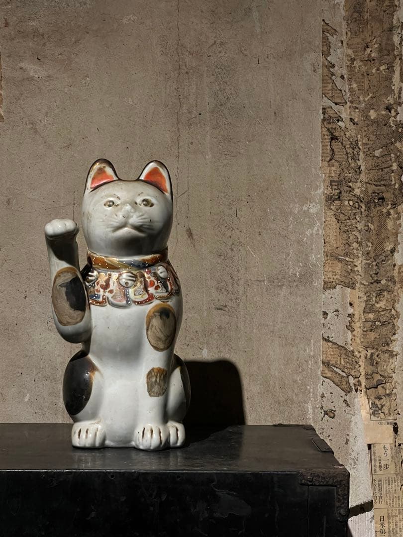 古伊万里 色絵金彩 招き猫 ／ H.285cm 幕末〜明治期 】九谷焼 縁起物 古伊万里 色絵金彩 招き猫 ／ H.285cm 幕末〜明治期 】九谷ねこ 縁起物