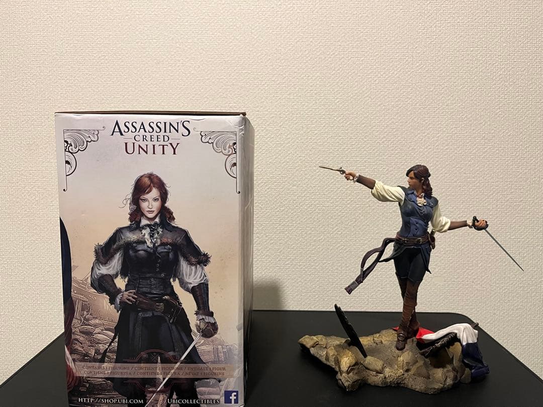 Assassin’s Creed Unity Elise Figure Ubisoft: Assassin's Creed: Assassin's Creed Unity: Figurine: Unity