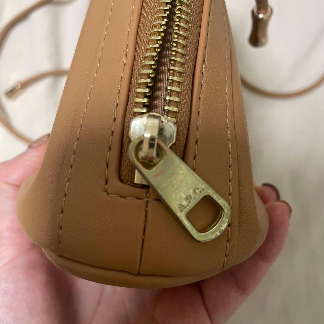 えっちゃんさま♡A.P.C. BOURSE NINON PUAAT F61791