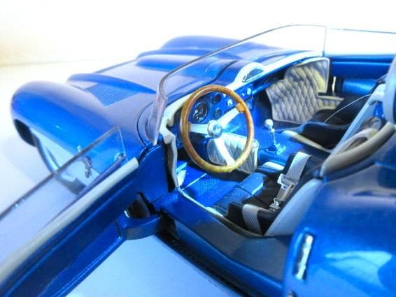 特価 AUTOart (1/18) コルベット SS XP-64