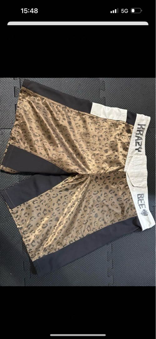鶴グラフィック 黒 Tシャツ　KRAZY BEE ヒョウ柄 格闘技用ショーツ 鶴グラフィック 黒 Tシャツ KRAZY BEE ヒョウ柄 格闘技用ショーツ 鶴