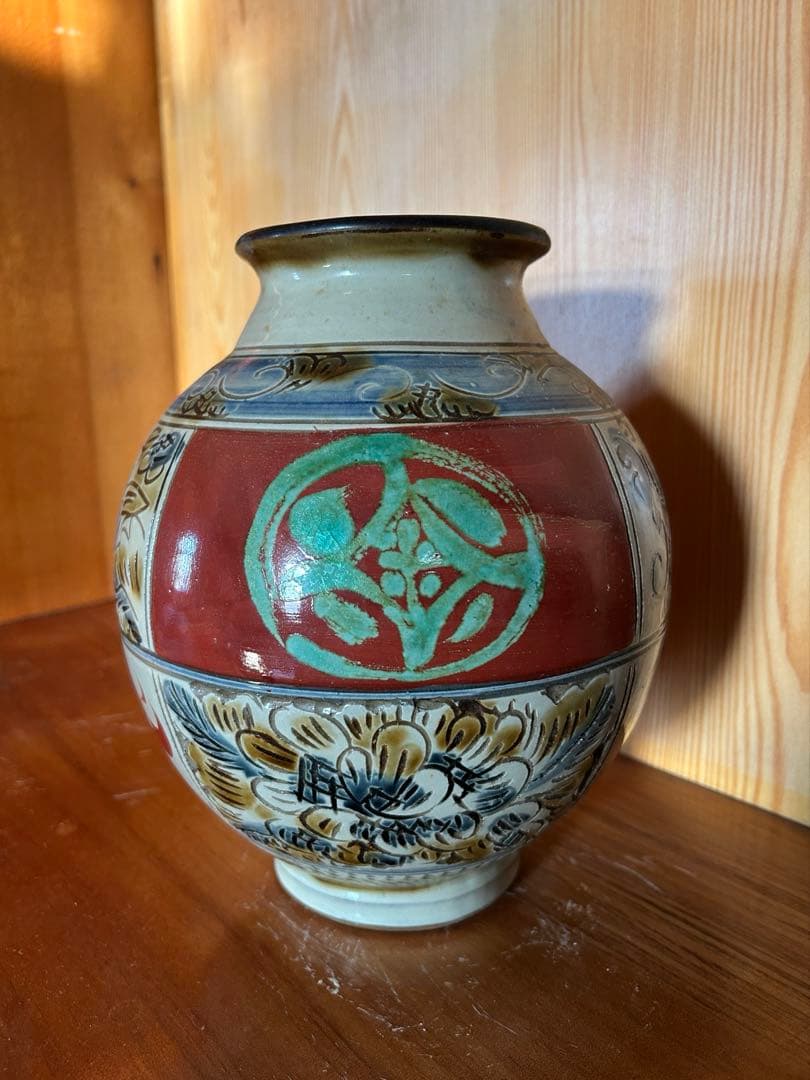 沖縄焼き物 やちむん（新垣勲） 沖縄 やちむん 新垣勲 壺屋焼 飾り壺 鳥 魚 赤絵 陶器製 土もの 琉球