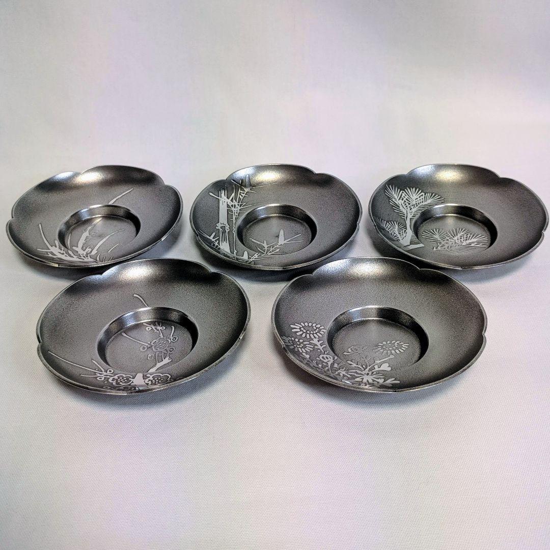 錫製　茶托　イブシ　梅型　5枚組　5柄　大阪錫器 乾茂號（大阪錫器） 本錫製 茶托（イブシ小判）5枚組（蘭、竹、菊、梅