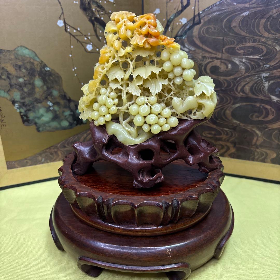 壽山石　置物　葡萄 壽山石 置物 葡萄BN034 寿山石雕葡萄栗鼠 置物☆中国古玩石雕葡萄擺件